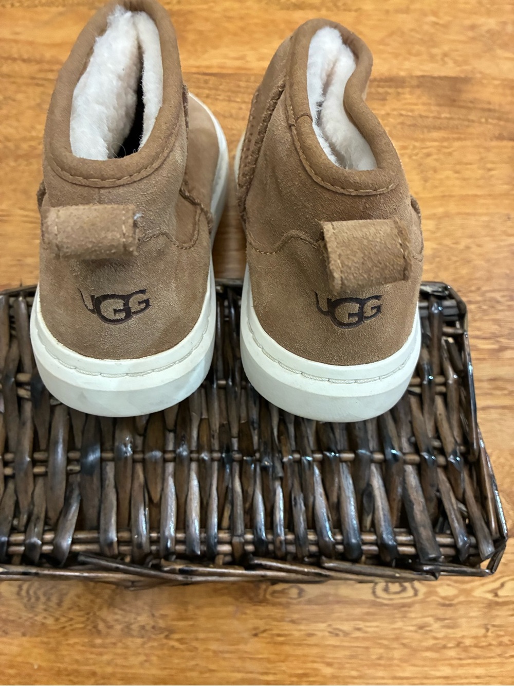 UGG Kids Chestnut Suede Shearling-Lined Boots